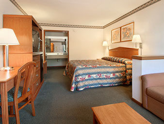 Super 8 By Wyndham Nc Motel Burlington